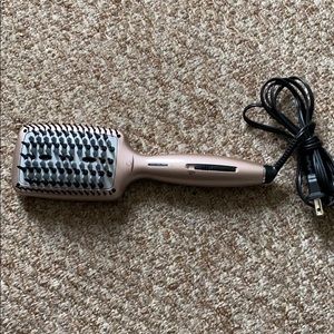 Heated paddle straightening brush